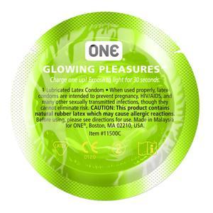 ONE® Glow™ 發光安全套 / 53mm / 3片裝